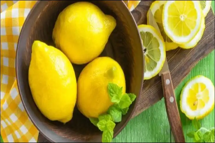 موٹاپا کم کرنے کے لیے لیموں کا جادوئی اثر
