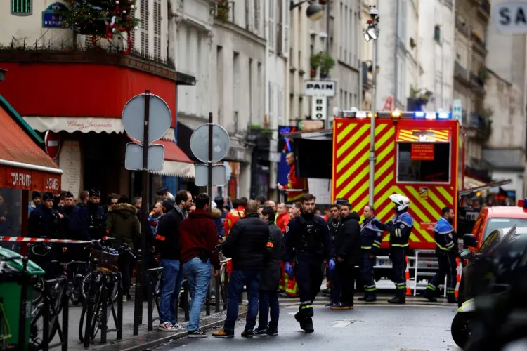پیرس میں فائرنگ سے تین ہلاک