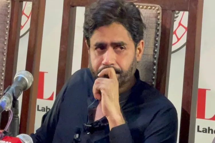 پاکستان: ابرار الحق پریس کانفرنس کے دوران رو پڑے