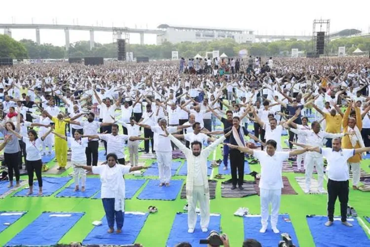 حیدرآباد میں 'یوگا فیسٹیول' میں 50,000 لوگوں نے حصہ لیا