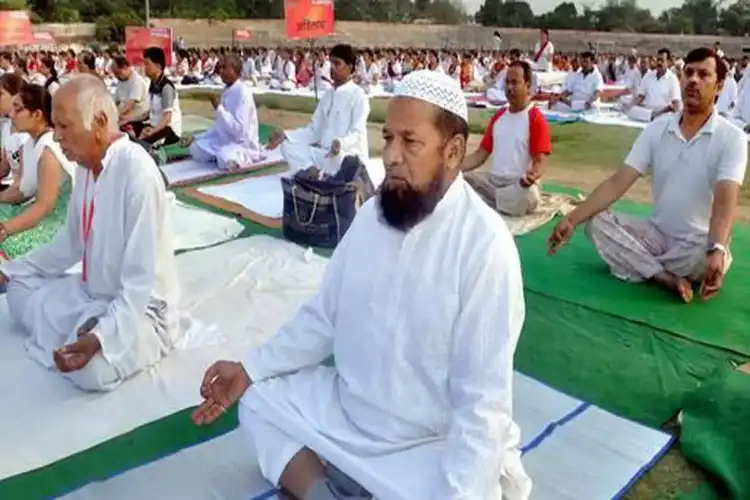بین الاقوامی یوگا ڈے :900 مقامات پر مسلمانوں کے لیے یوگا پروگرام کا اہتمام کریگی بے جے پی

