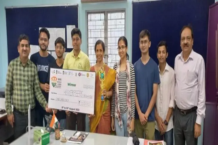 جامعہ ملیہ اسلامیہ : پہلا سائبر سیکوریٹی چیلنج۔کوچ کی فاتح