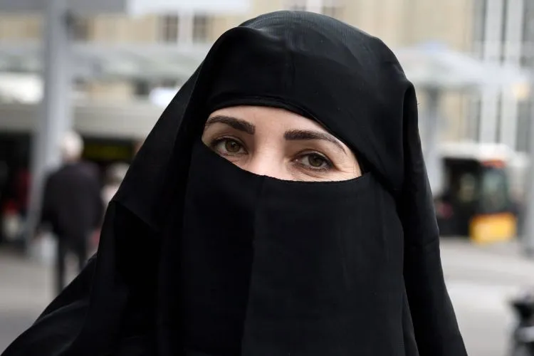  خواتین کی وراثت  میں حصہ داری  یقینی بنانے کے لیے مہم - پرسنل لا بورڈ