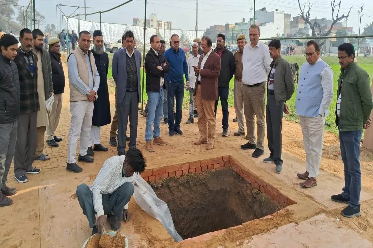 اے ایم یو: وی سی نے کیا  فارمیسی انسٹی ٹیوٹ کا دورہ
