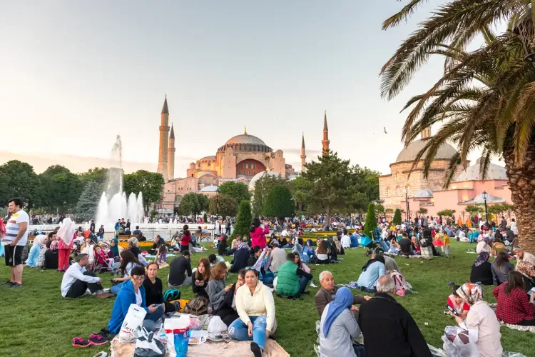 رمضان المبارک :کیا سفرمیں روزہ رکھنا جائز ہے یا نہیں 