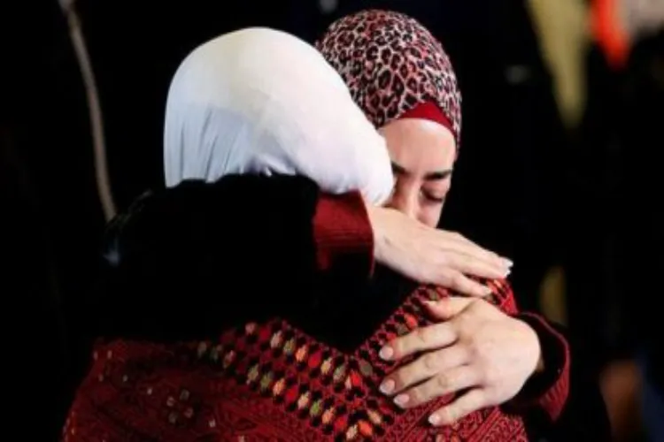 غزہ میں جنگ بندی :حماس نے تین اسرائیلی  اور اسرائیل نے90    فلسطینی یرغمالیوں کو رہاکیا