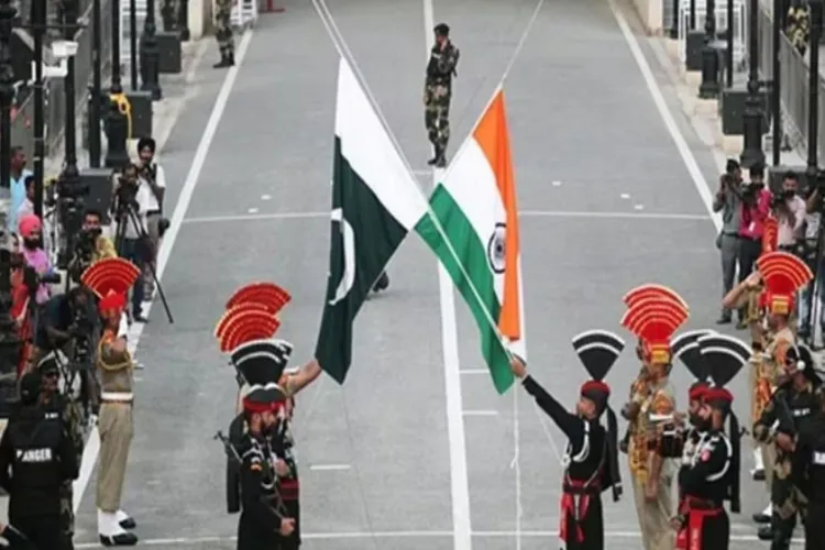ہندپاک ساتھ دیکھوں گا کہ مسئلہ کشمیر کا کوئی حل نکل سکتا ہے: ڈونلڈ ٹرمپ