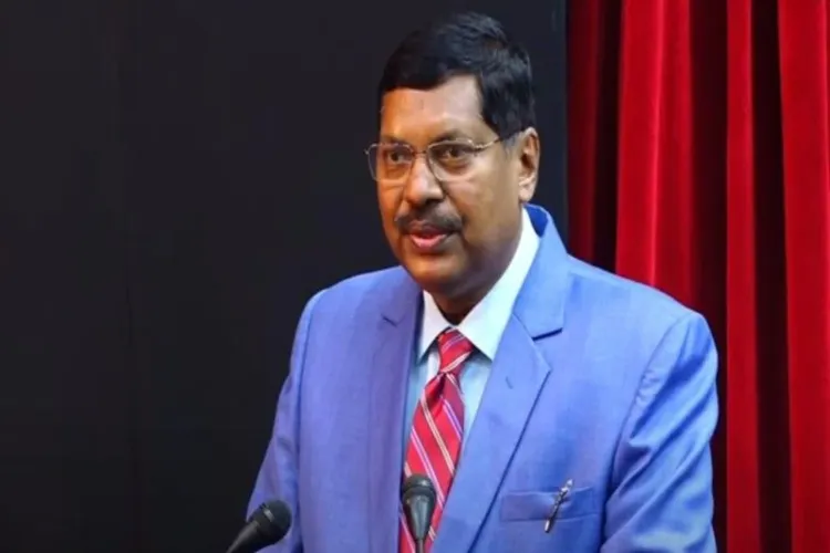 جسٹس بی آر گوئی ہندوستان کے 52 ویں چیف جسٹس مقرر