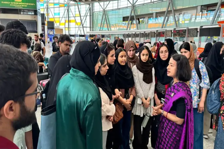مشن سندھو: نیپال اور سری لنکا کے شہریوں کے لئے مسیحا بنا ہندوستان