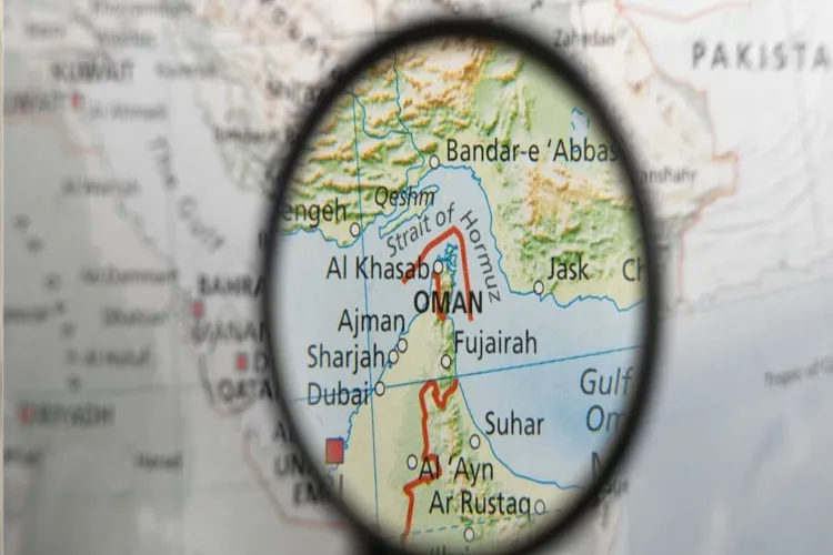 ایران کی آبنائے ہرمز بند کرنے کی تیاری: ہندوستان، اور دنیا  پر کیا پڑے گا اثر 