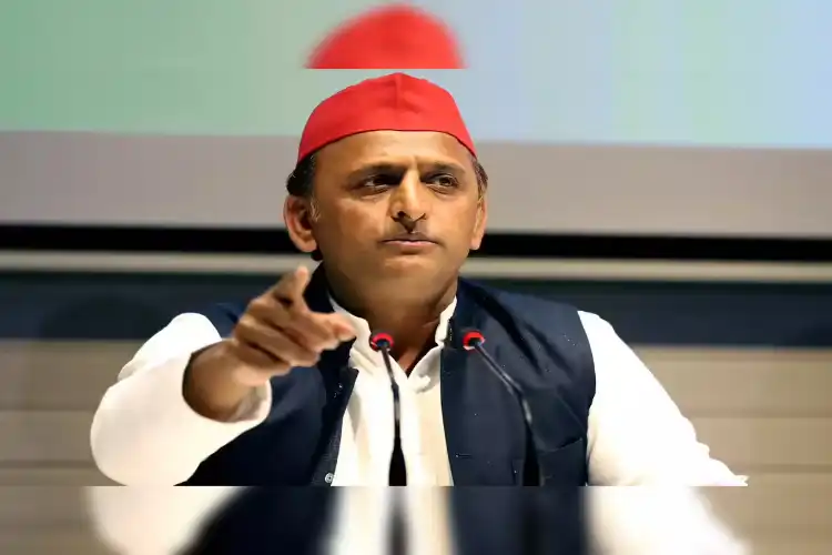 بی جے پی کے سارے انجن ا یندھن کی فراہمی میں لگے ہیں: اکھلیش