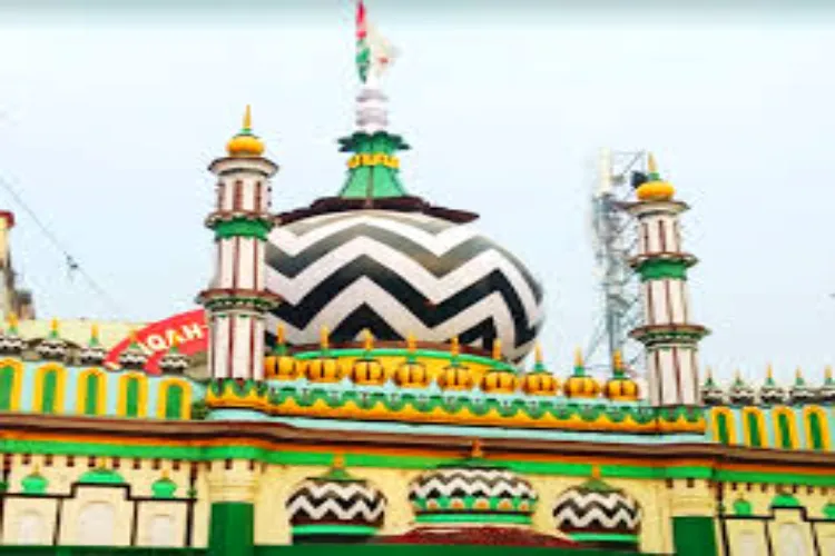  بریلی : عرس کے عقیدت مندوں کو بھی پھول نچھاور کریں یوگی 