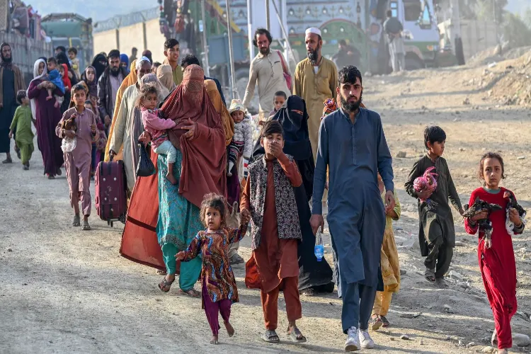 افغان مہاجرین کی پاکستان سے جبری ملک بدری