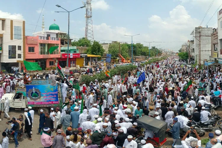 عید میلاد النبی پر قابل اعتراض گانے، تحقیقات کر رہی ایم پی پولیس