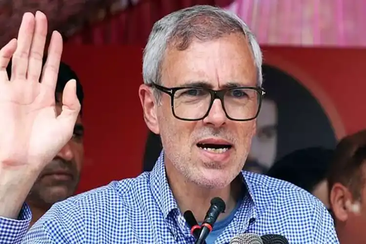 جموں و کشمیر : اقتصادی خوشحالی کے لیے بجلی کی پیداوار اور مؤثر ترسیل اہم: عمر