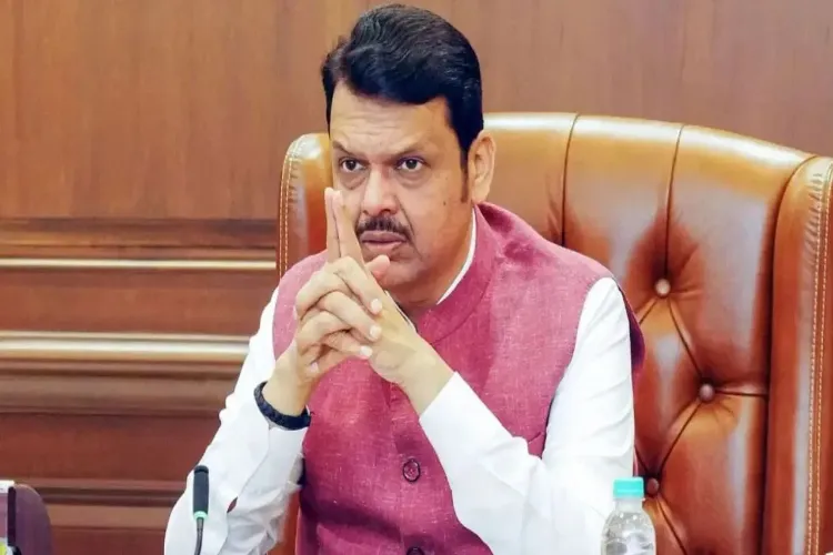 دیویندر فڑنویس نے راہل گاندھی کو نشانہ بنایا