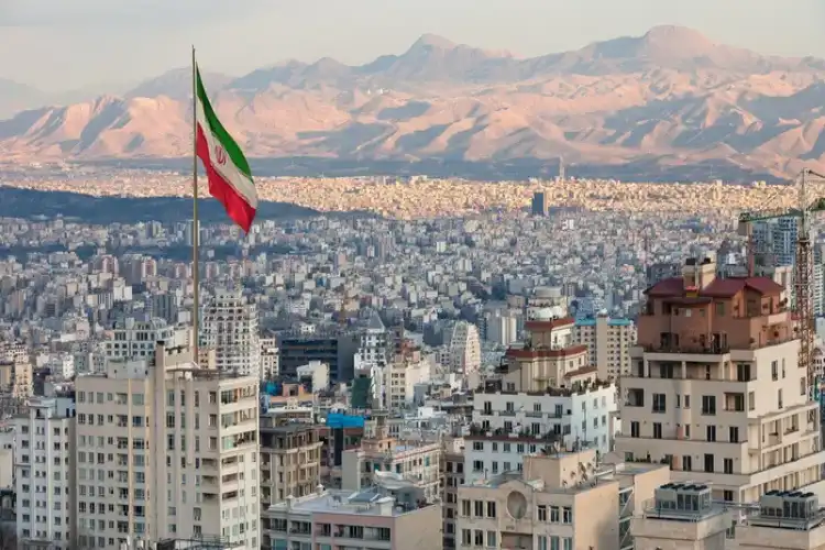ایران پر دوبارہ عالمی پابندیوں کی راہ ہموار، تہران نے یورپی سفیروں کوطلب کیا