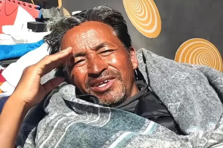 کیا ملک واقعی آزاد ہے؟سونم وانگچک کی اہلیہ کا سوال 