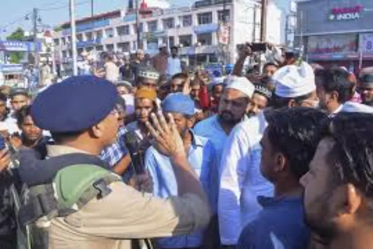  نماز  جمعہ کے بعد سکون سے گھر جائیں'، بریلی کے عالم دین کی اپیل