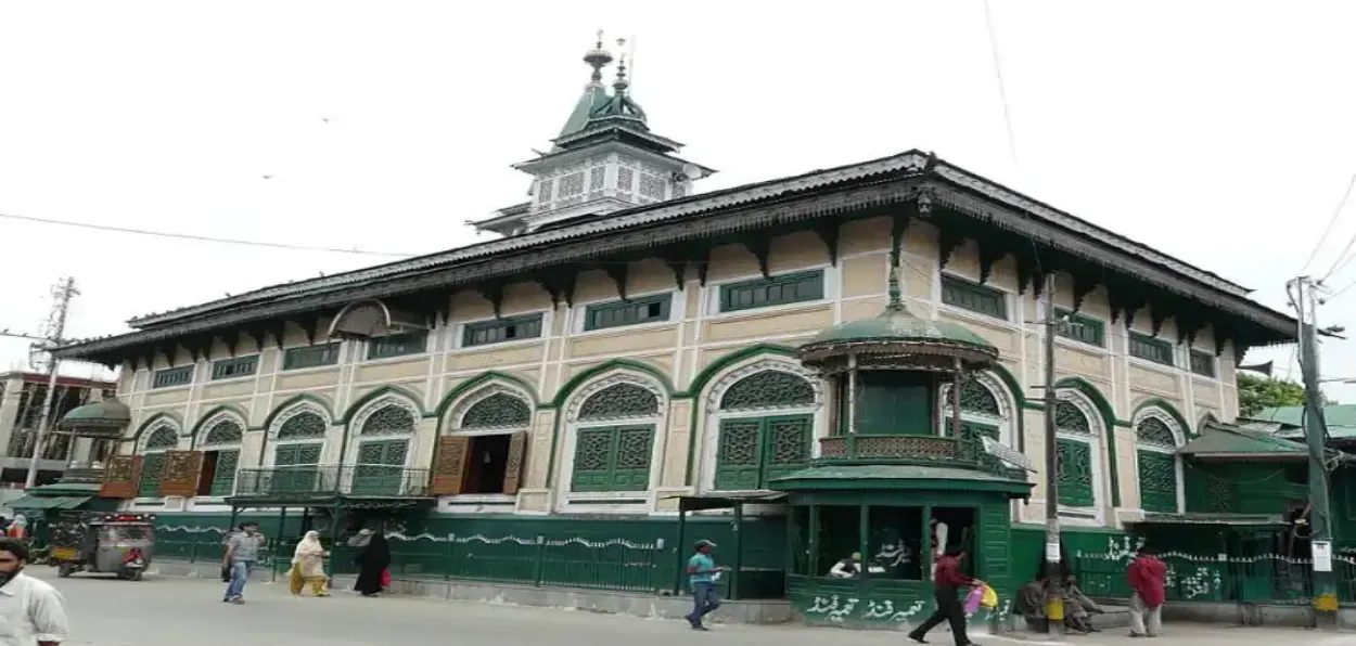 کشمیری عوام کے ایرانی صوفی بزرگ شیخ سید عبدالقادر جیلانی سے عقیدت اور احترام کا رازکیا ہے