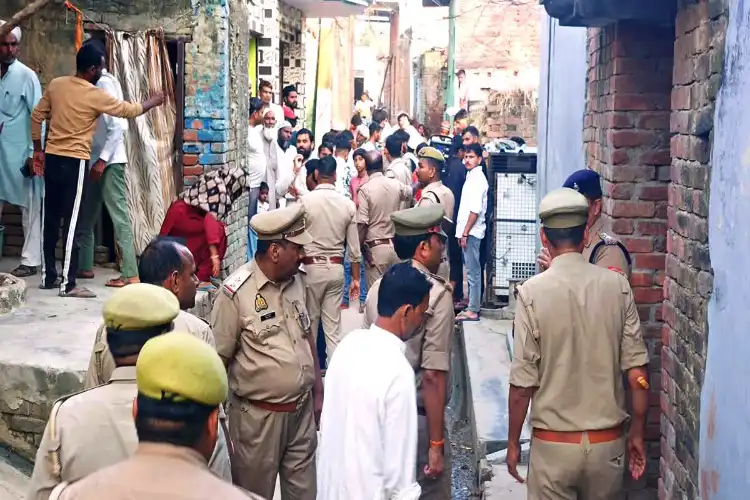 مسجد میں امام کے اہل خانہ کاقتل:پولیس نے سلجھائی گتھی