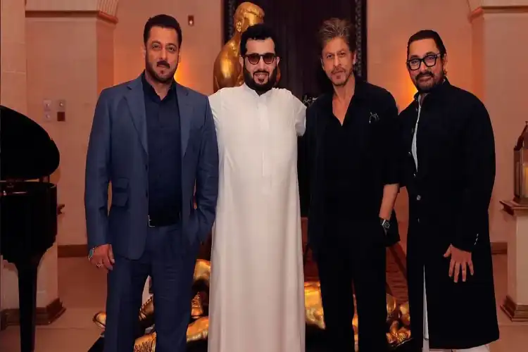 سعودی عرب:شاہ رخ، سلمان اور عامر نے اسٹیج شیئر کیا