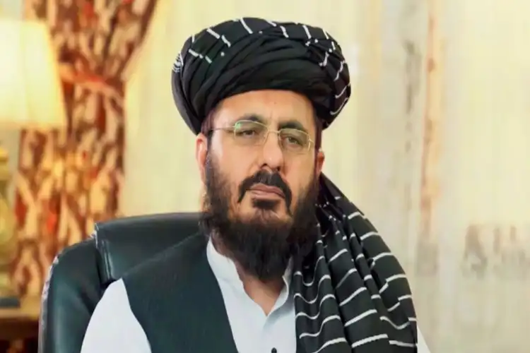 خداقسم،پاکستانی فوج کو ہندوستانی سرحد تک ڈھکیل سکتے ہیں:طالبان وزیر