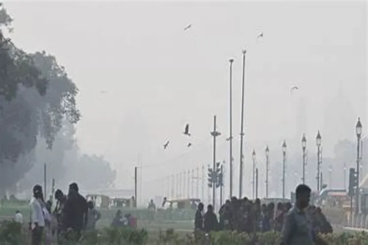 دہلی میں  ہوا کا معیار گرا، سانس لینے میں دشواری کی شکایت