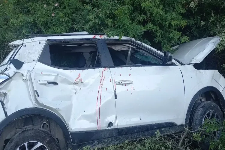 اتراکھنڈ: کھائی میں گری گاڑی، 3 ہلاک