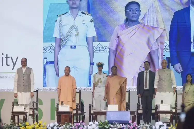 صحت کے اداروں کی اولین ترجیح سماجی ذمہ داری ہونی چاہیے: صدر مورمو صحت کے اداروں کی اولین ترجیح سماجی ذمہ داری ہونی چاہیے: صدر مورمو