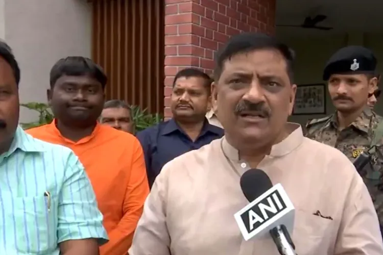 سنجے کمار جھا نے تیجسوی یادو پر تنقید کی