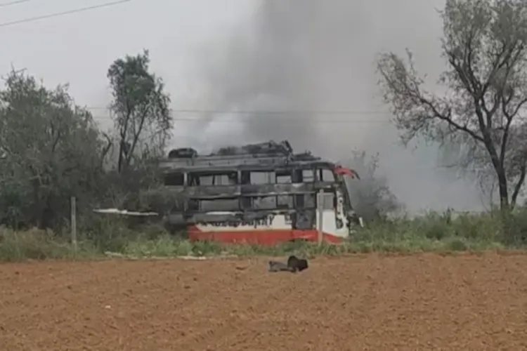 جے پور: بس میں لگی آگ، 2 ہلاک، 10 زخمی