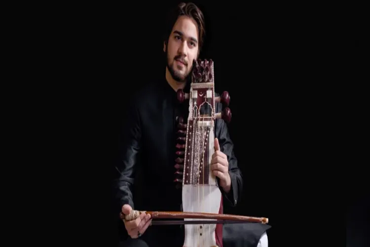 نبیل خان ۔سارنگی کے فن کے وارثت اور مستقبل نبیل خان ۔سارنگی کے فن کے وارثت اور مستقبل