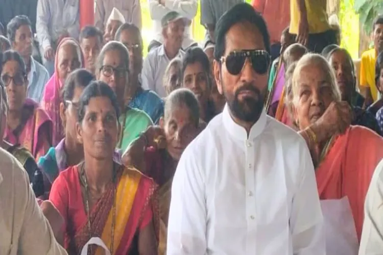  بشیر حاجوانی نے بھائی دوج تقریب میں 1600 بہنوں کو دیا تحفہ