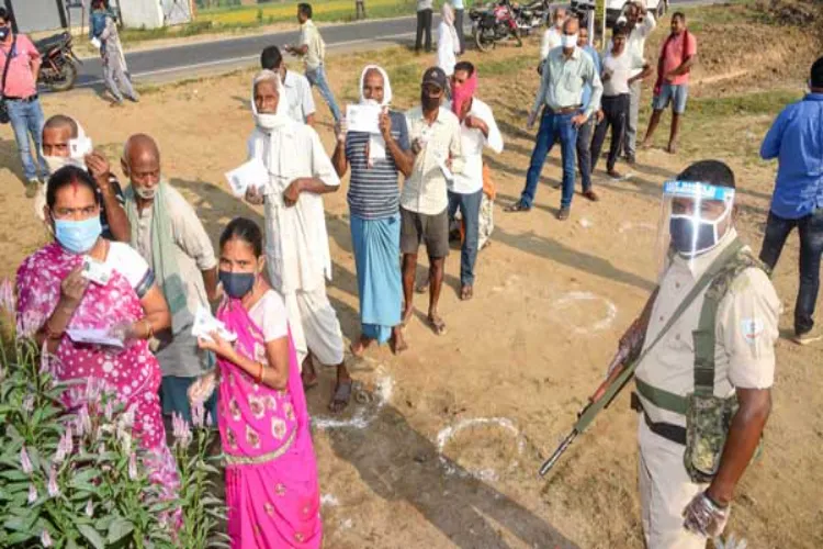 بہار انتخابات - پہلے مرحلے میں صبح 11 بجے تک 27.65 فیصد پولنگ 