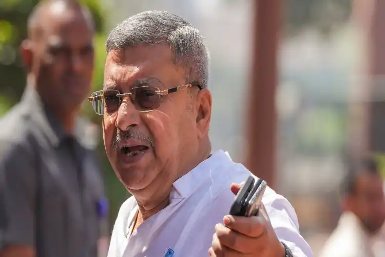 ایم پی کلیان بنرجی کے کھاتے سے سائبر ٹھگوں نے روپے نکال لئے