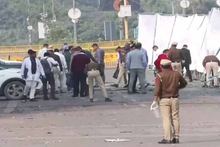 دہلی دھماکہ: این آئی اے نے جائے وقوعہ پر جانچ کی
