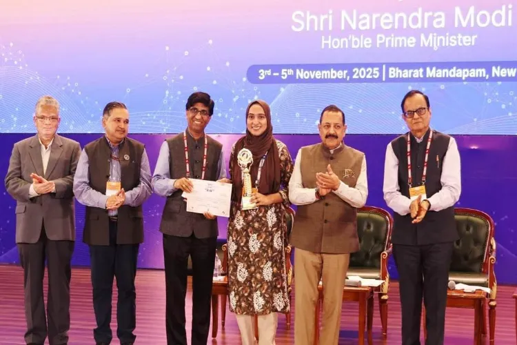  اے ایم یو : ریسرچ اسکالر کو بیسٹ پوسٹر ایوارڈ سے نوازا گیا