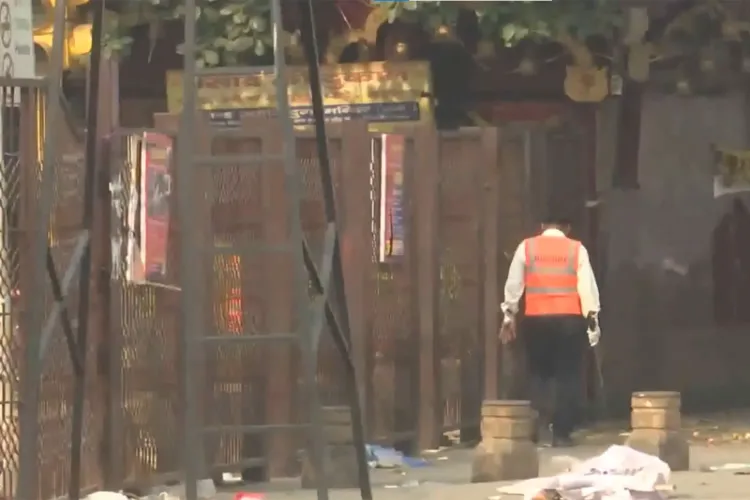 دہلی: کار دھماکے کی جگہ پر تحقیقات