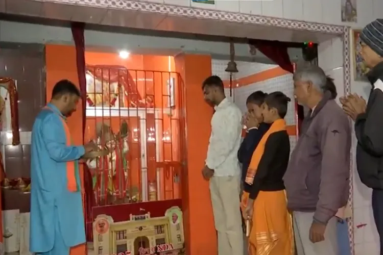 بہار انتخابی نتائج: پٹنہ میں بی جے پی کارکنوں کی دعائیں، این ڈی اے کی بھاری جیت کی امید