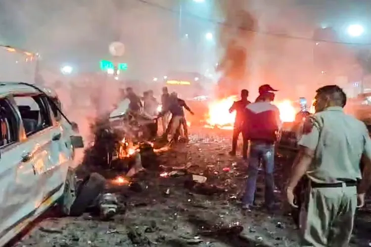 دہلی دھماکوں کے بعد 200 ڈاکٹروں کی فہرست تیار