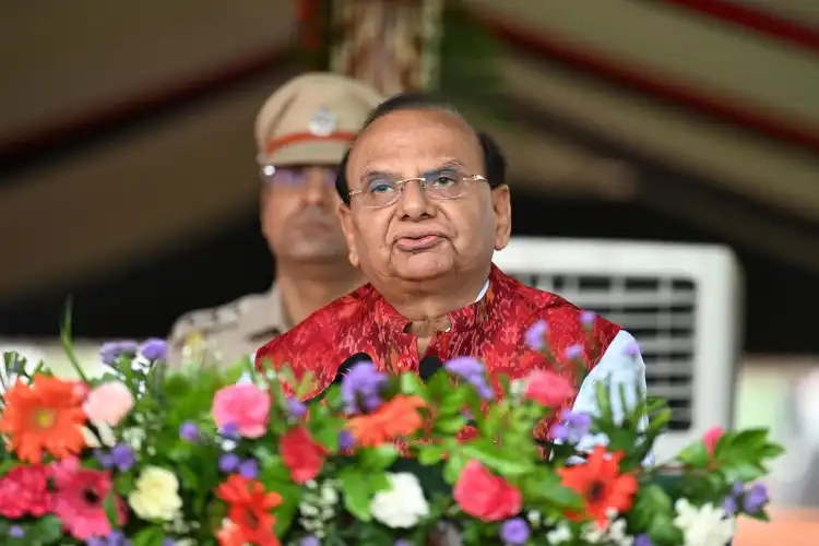 پولیس امونیم نائٹریٹ کی خرید و فروخت کرنے والوں کا ریکارڈ رکھے: لیفٹیننٹ گورنر سکسینہ