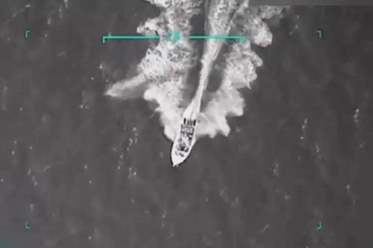 امریکی فوج نے وینزویلا کے قریب حملے کا مظاہرہ کیا