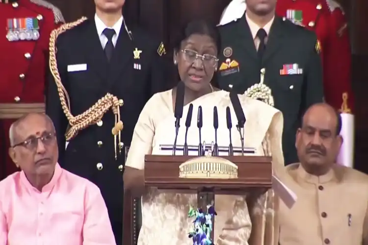 ہندوستان دنیا کے لیے ترقی کا ایک نیا ماڈل پیش کر رہا ہے:صدر جمہوریہ