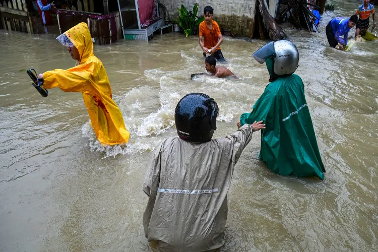 سری لنکا : سیلاب اور لینڈ سلائیڈنگ سے 56 افراد ہلاک