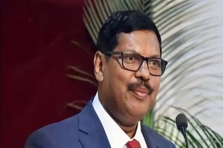 اپنی ہی برادری سے تنقید کا سامنا کرنا پڑا: سابق چیف جسٹس گوئی