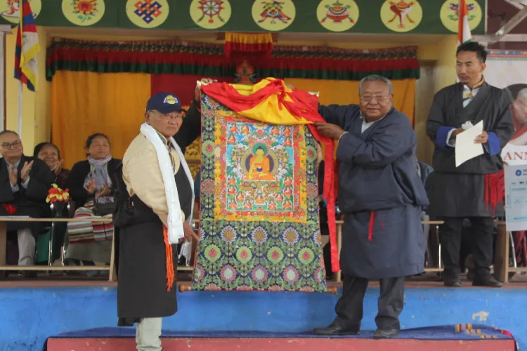 تبت کی جلاوطن حکومت نے منائی   دلائی لامہ کو نوبل  کی 36 ویں سالگرہ 