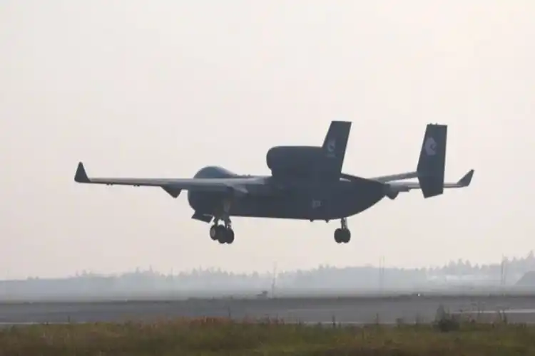 چین کا دنیا کے سب سے بڑے ڈرون کا کامیاب تجربہ