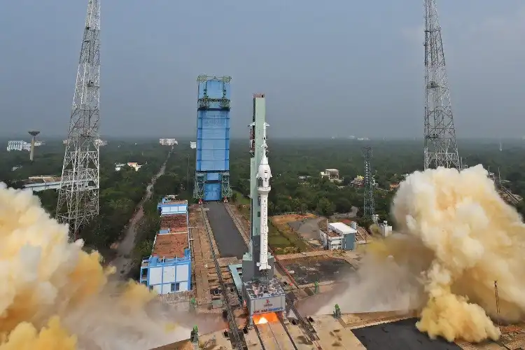 بڑی کامیابی کی طرف اسرو کے بڑھتے قدم