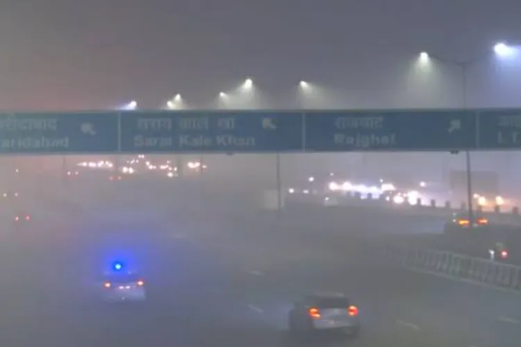 دہلی میں دھند ,ایئر کوالٹی انڈیکس 300 سے تجاوز کر گیا